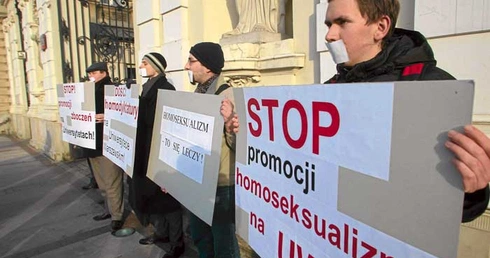 Kneblowanie rozpoczęte