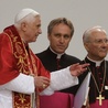 Abp Gänswein: Benedykt XVI zaszczepił się "z przekonania"
