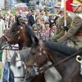 Warszawa obchodzi rocznicę wybuchu powstania