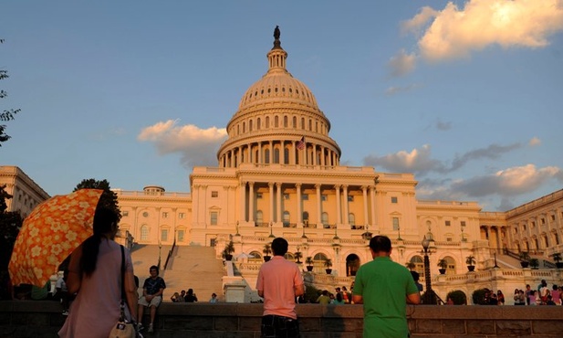 USA: Senat zgodził się na podniesienie limitu długu