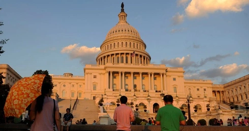 USA: Senat zgodził się na podniesienie limitu długu