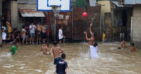 Koszykówka czy waterpolo?