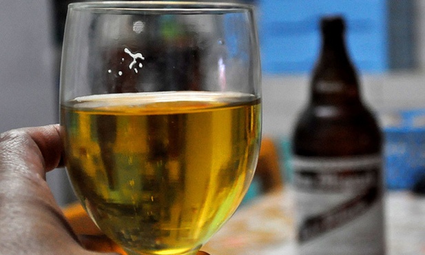 Senat: Stadiony bez alkoholu
