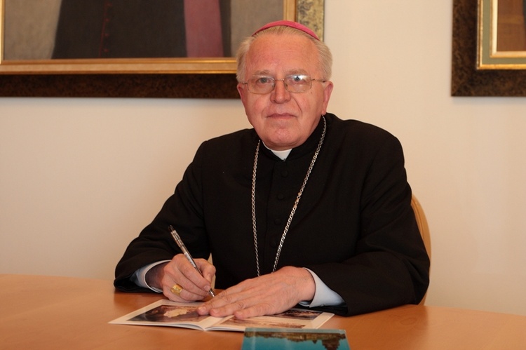 Abp Stanisław Nowak