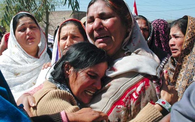 Wstrząsem dla pakistańskich chrześcijan było zamordowanie w marcu 2011 r. Shahbaza Bhatti, ministra ds. mniejszości. Chrześcijanie rozpaczali na jego pogrzebie