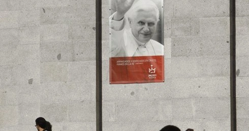 Ateiści pójdą przeciw papieżowi