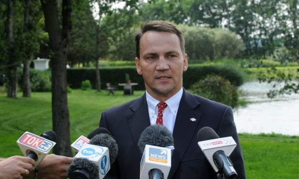 Sikorski: Polacy sympatyzują z Libią, walczącą o wolność 