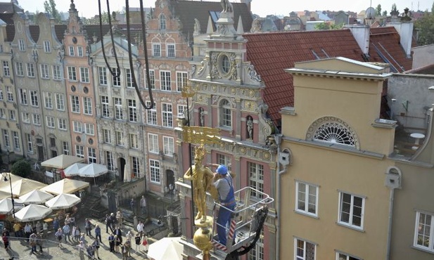 Gdański ratusz znów w pełni okazałości