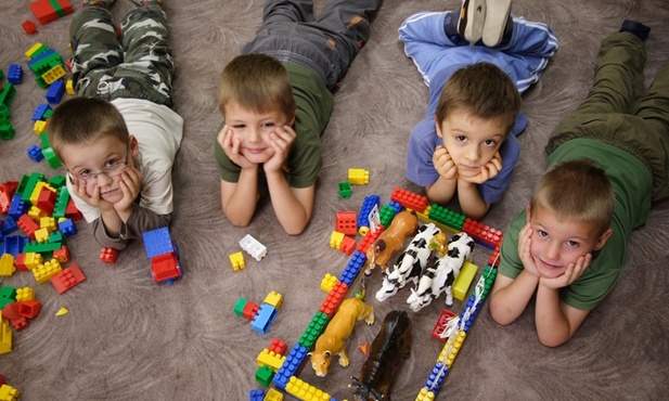 Więcej sześciolatków w szkołach