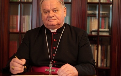 Biskup Tadeusz Rakoczy 