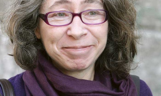 Agnieszka Kołakowska – filozof, filolog klasyczny, tłumaczka, publicystka, córka filozofa Leszka Kołakowskiego, mieszka w Paryżu, ostatnio wydała m.in. „Wojny kultur i inne wojny” nakładem „Teologii Politycznej”.