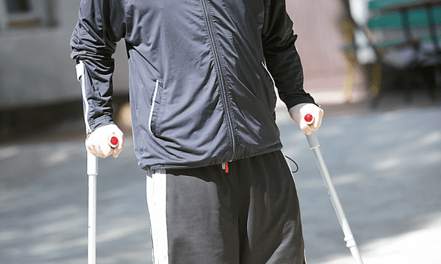 Piłka jest okrągła, a kule są dwie