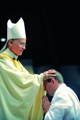 51-letni ks. Paul Chaim Benedicta Schenck przyjął święcenia kapłańskie 12 czerwca br. z rąk bp. Victora Galeone.