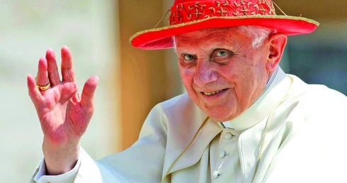 Benedykt XVI tym razem będzie odpoczywał tylko w Castel Gandolfo.
