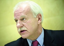 Andrzej Olechowski