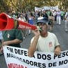 Portugalia: Pierwsze wielkie demonstracje