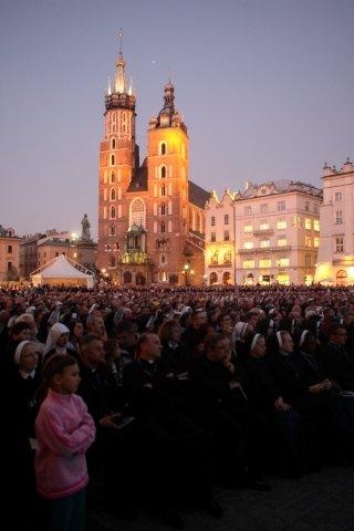 Ewangelizacja na krakowskim Rynku