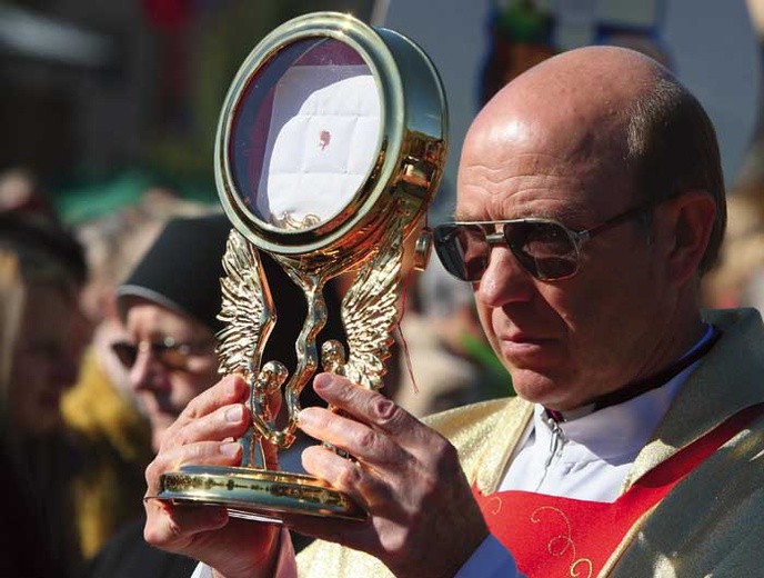 Od trzech lat podlaska Sokółka jest na ustach całego katolickiego świata. Wobec wydarzeń, które miały miejsce w 2008 roku, bezradna jest nawet nauka