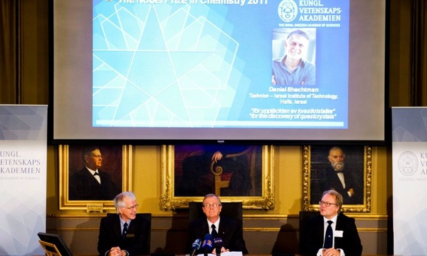 Nobel za kwazikryształy