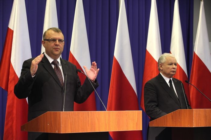 PiS: Krzyż i zmiany w regulaminie Sejmu 