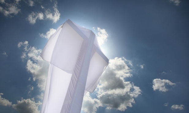 Świętokrzyskie: Papieża żywe pomniki