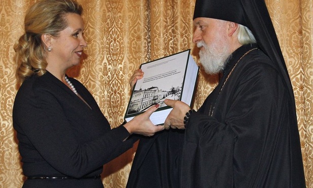 Moskwa: Prezydentowa obdarowała Akademię Duchowną