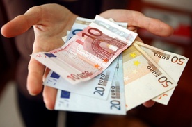 Przyszłość euro w rękach Berlina i Paryża