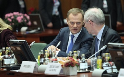 Tusk: Przyjęte zasady rekapitalizacji banków