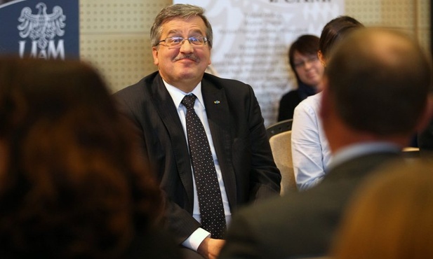 Studenci rozliczają prezydenta