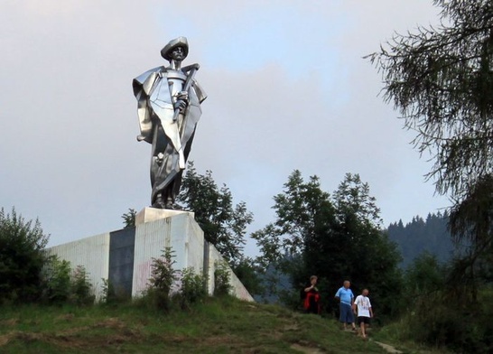 Lewica chce "podatku janosikowego"