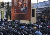 Muzułmańskie modły w centrum Moskwy