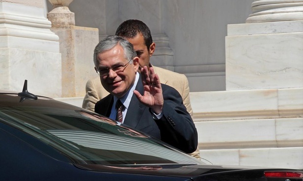 Grecja: Papademos nowym premierem
