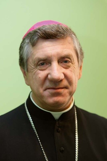 Bp Andrzej Dzięga