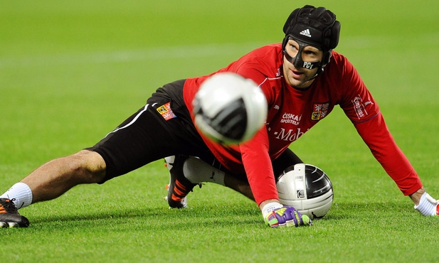 Cech w specjalnej masce