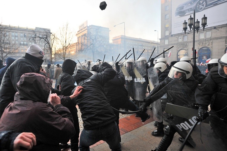 Skarga na relacje z obchodów 11 listopada