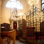​W synagodze