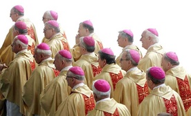 Jak wybierają biskupi?