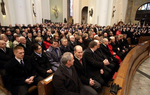 Pożegnanie arcybiskupa Damiana Zimonia