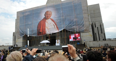 Portret JP2 zdjęty ze Świątyni Opatrzności
