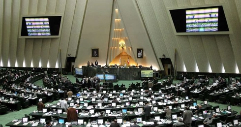 Iran zrywa z Wielką Brytanią