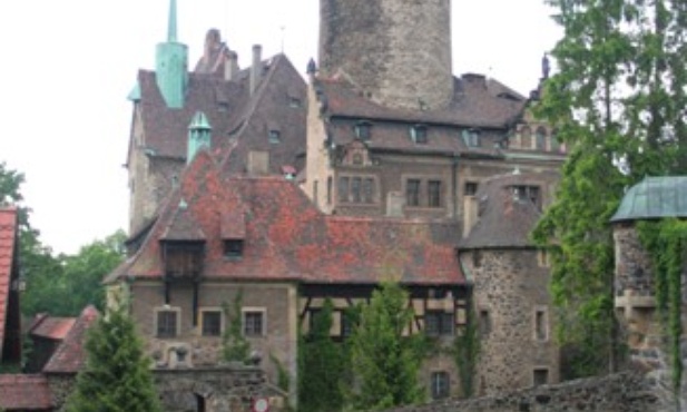 Składnice czekają na śmiałków