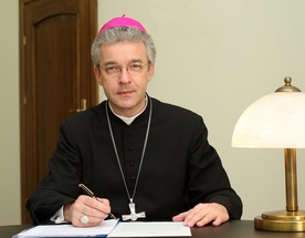 Bp Wiesław Lechowicz