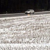 Niemcy: Śnieg i lód na drogach