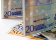 Kto się rzuci na ratunek euro?