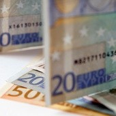 Kto się rzuci na ratunek euro?