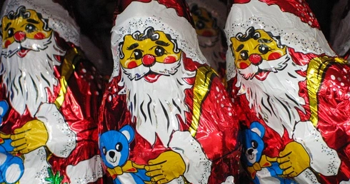 Święty z czekoladowym uśmiechem