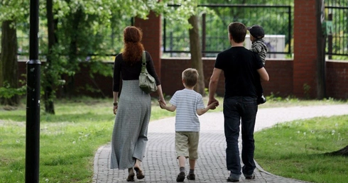 Mniej katolickich ośrodków adopcyjnych?