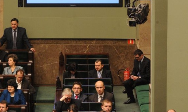 Upadł wniosek o odwołanie szefa MSZ 