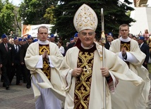 Abp Henryk Hoser