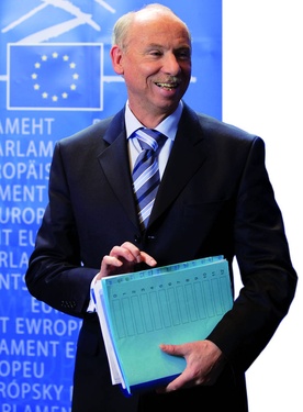 Janusz Lewandowski zebrał wiele pochwał od eurodeputowanych